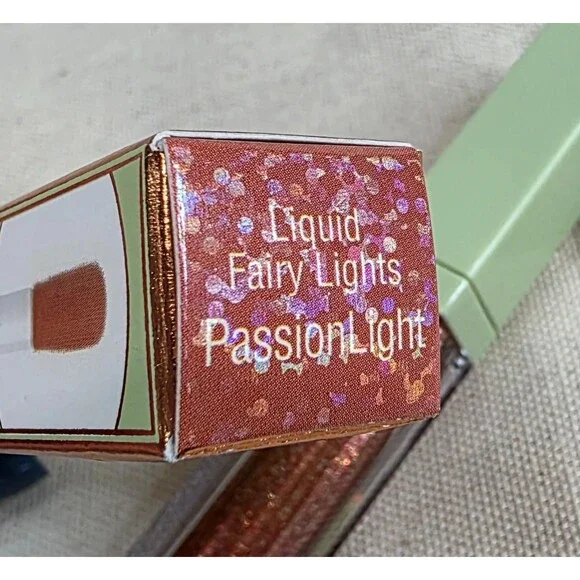 Shimmer & Glitter Eyeshadow Bundle – Urban Decay, ColourPop, Pixi, Juvia’s Place - Picture 6 of 16